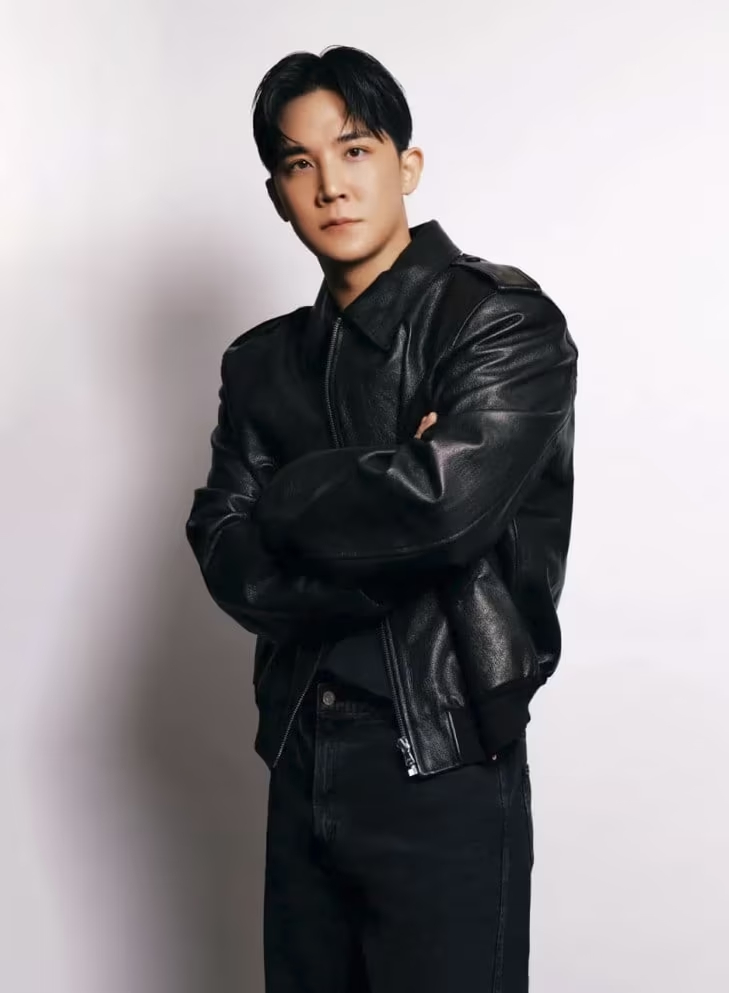 Bắt khẩn cấp nam ca sĩ kiêm “anh sếp showbiz” ngay đầu năm mới- Ảnh 2.