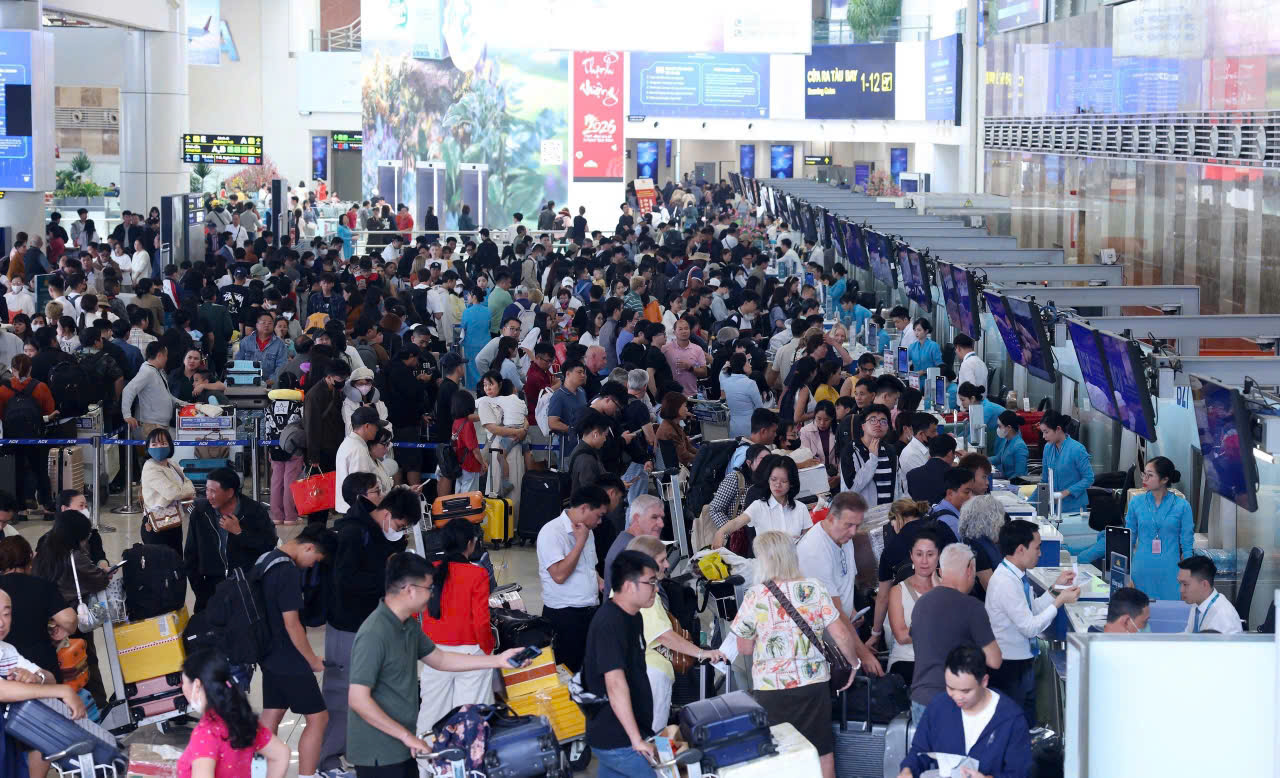 Hàng không Việt Nam khai thác 9 . 100 Chuyến bay dịp Tết , kỷ lục Tại Ba sân bay lớn - Ảnh 1.