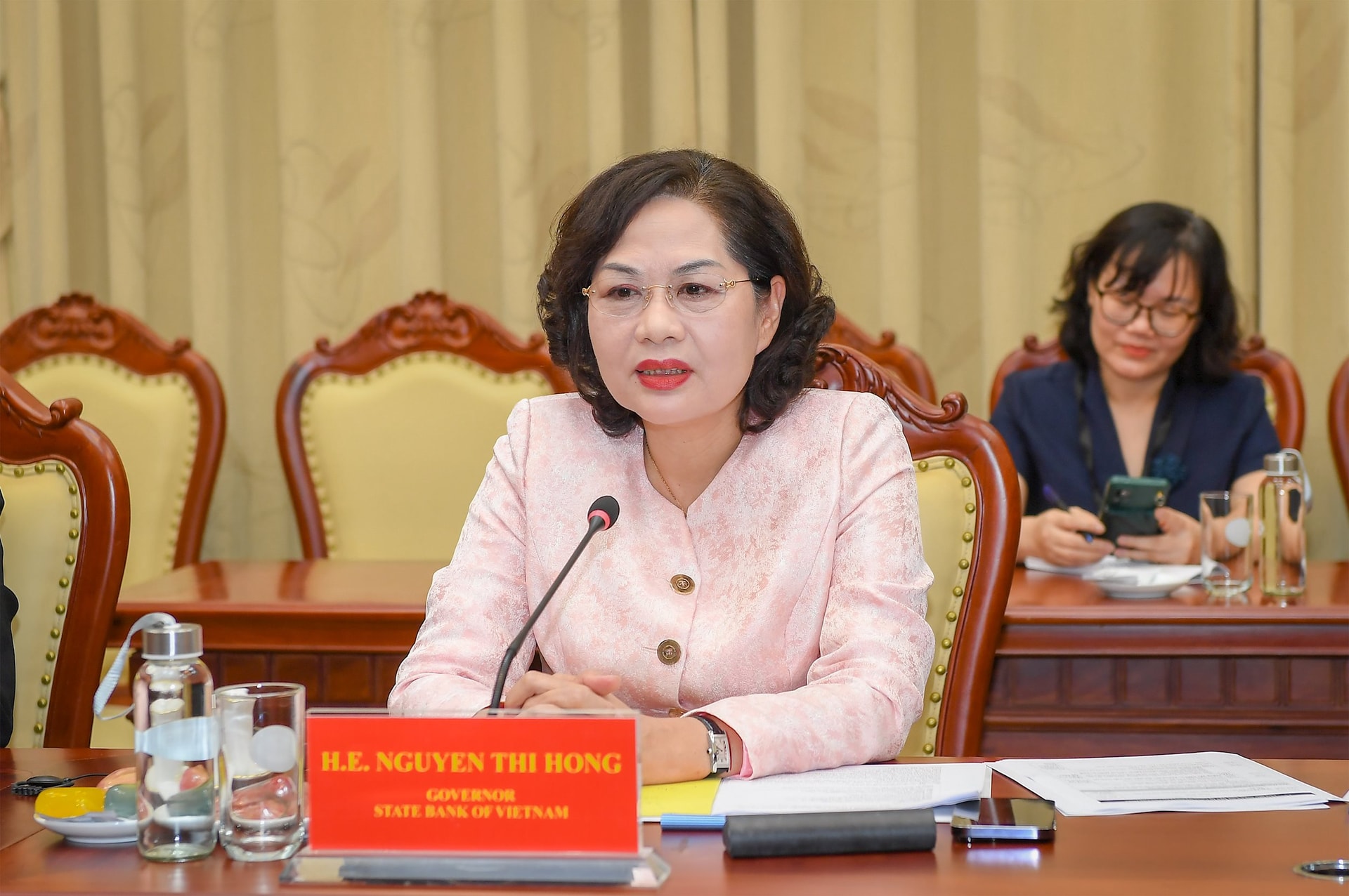 Thống đốc Nguyễn Thị Hồng và ứng cử viên ngành Ngân hàng đại biểu Quốc hội khóa XVI - Ảnh 1. Thống đốc Nguyễn Thị Hồng và ứng cử viên ngành Ngân hàng đại biểu Quốc hội khóa XVI - Ảnh 1.