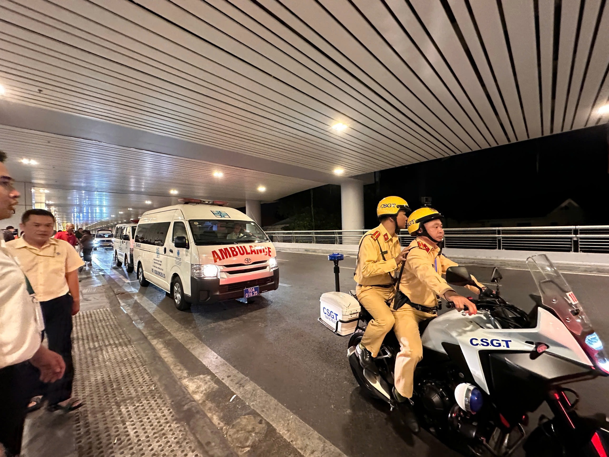 Trái tim đi từ Bắc vào Nam hồi sinh cho bệnh nhi 11 tuổi - Ảnh 1.