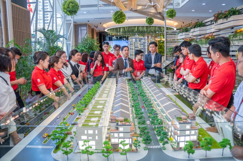 WeChoice Awards 2025: Viết tiếp câu chuyện Việt Nam cùng doanh nghiệp bền vững - Ảnh 4. WeChoice Awards 2025: Viết tiếp câu chuyện Việt Nam cùng doanh nghiệp bền vững - Ảnh 4.