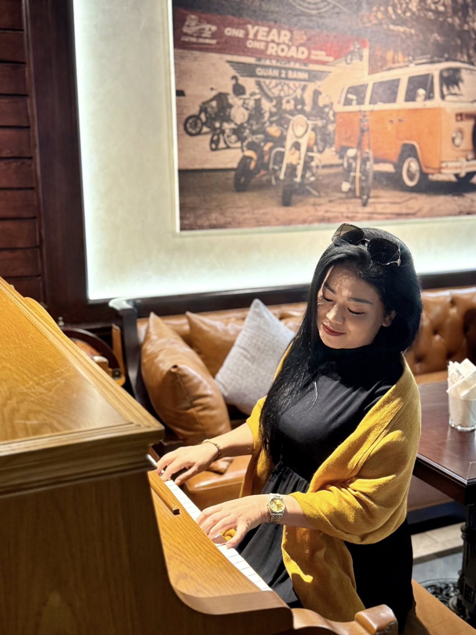 “Nữ hoàng nhạc đỏ” có học vị Tiến sĩ, làm mẹ đơn thân nuôi 4 con, luôn nghĩ sẽ cô đơn suốt đời - Ảnh 8.