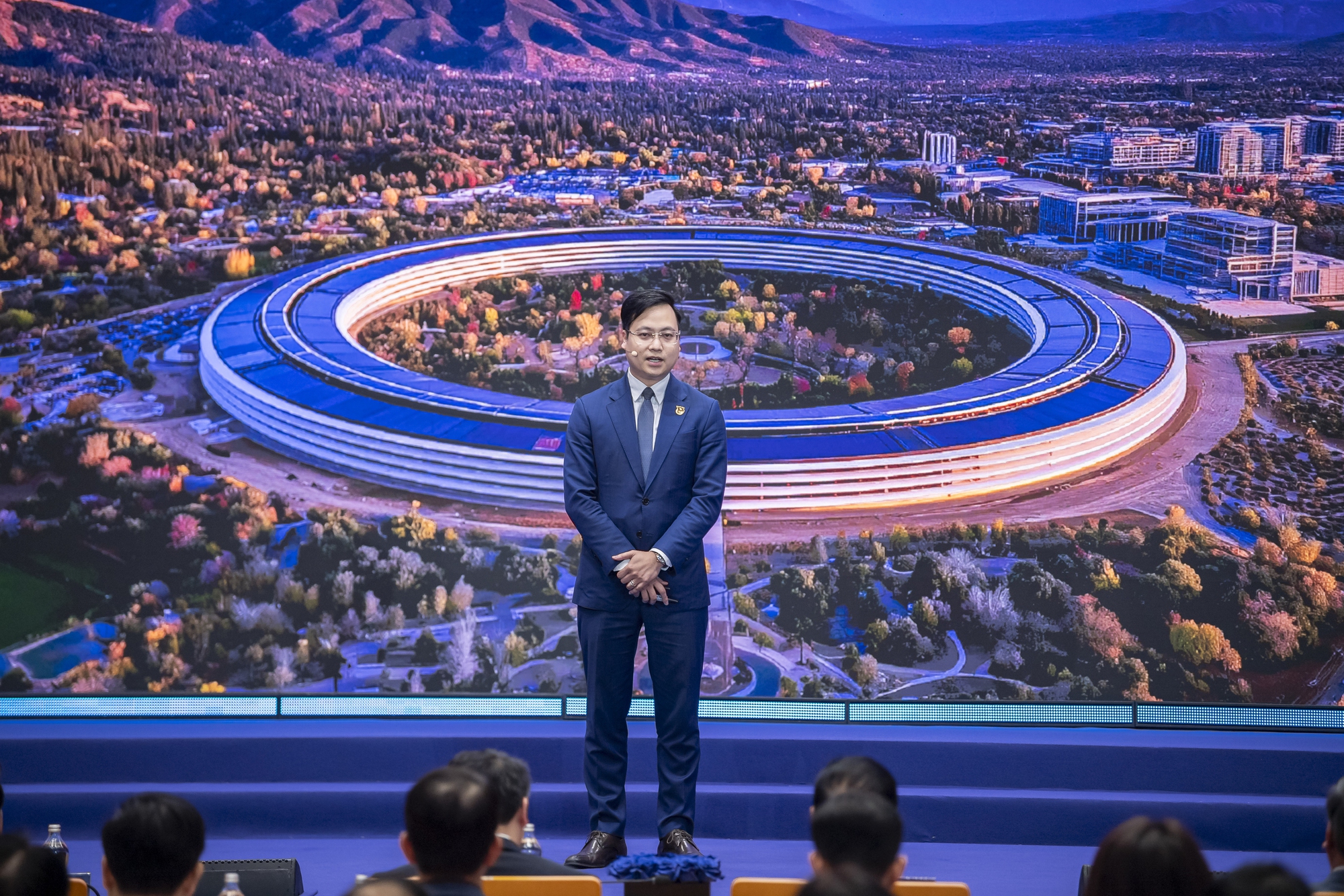 Hà Nội lập Công ty Cổ phần Trung tâm Đổi mới sáng tạo: Mục tiêu trở thành HUB công nghệ – sáng tạo của châu Á, thu hút dòng vốn và nhân tài toàn cầu - Ảnh 2. Hà Nội lập Công ty Cổ phần Trung tâm Đổi mới sáng tạo: Mục tiêu trở thành HUB công nghệ – sáng tạo của châu Á, thu hút dòng vốn và nhân tài toàn cầu - Ảnh 2.