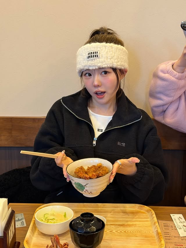 Hot girl huyền thoại trổ tài kinh doanh, thu gần 3 tỷ chỉ trong 10 phút!- Ảnh 6. Hot girl huyền thoại trổ tài kinh doanh, thu gần 3 tỷ chỉ trong 10 phút!- Ảnh 6.