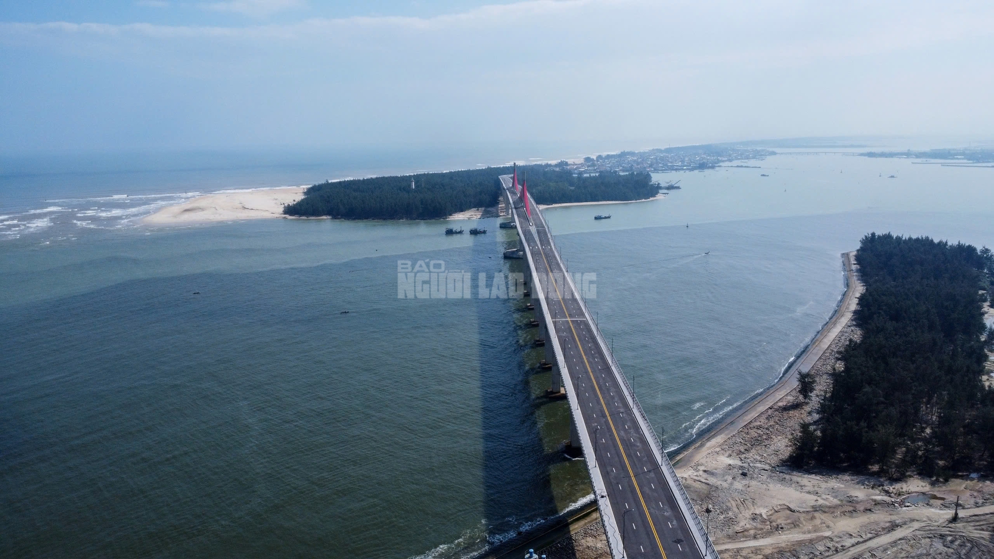 Vì sao có 2 cây cầu Thuận An ở Huế gây băn khoăn trong năm 2026 - Ảnh 4. Vì sao có 2 cây cầu Thuận An ở Huế gây băn khoăn trong năm 2026 - Ảnh 4.