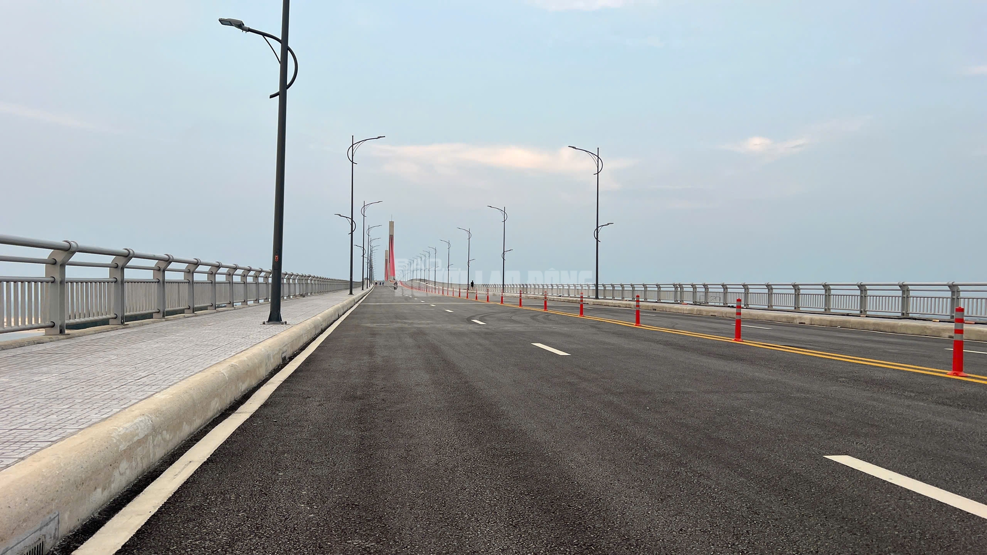 Vì sao có 2 cây cầu Thuận An ở Huế gây băn khoăn trong năm 2026 - Ảnh 6. Vì sao có 2 cây cầu Thuận An ở Huế gây băn khoăn trong năm 2026 - Ảnh 6.