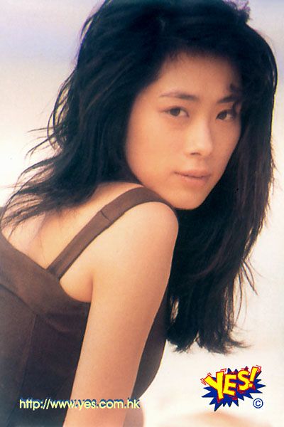 Sự hết thời của nữ ca sĩ nổi tiếng bậc nhất showbiz: Ngủ dưới gầm cầu, sống nhờ đồ ăn thừa, tài sản duy nhất là máy nghe nhạc - Ảnh 1.