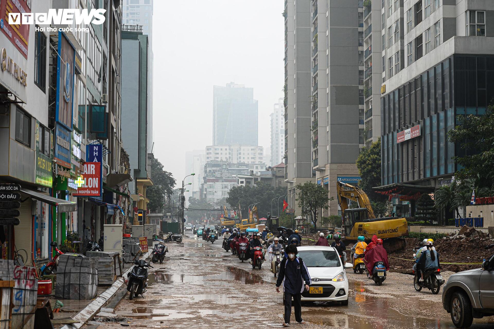 Dự án đường Nguyễn Tuân 400 tỷ ở Hà Nội ngổn ngang sau Tết , ảnh hưởng kinh tế người dân - Ảnh 20. Dự án đường Nguyễn Tuân 400 tỷ ở Hà Nội ngổn ngang sau Tết , ảnh hưởng kinh tế người dân - Ảnh 20.