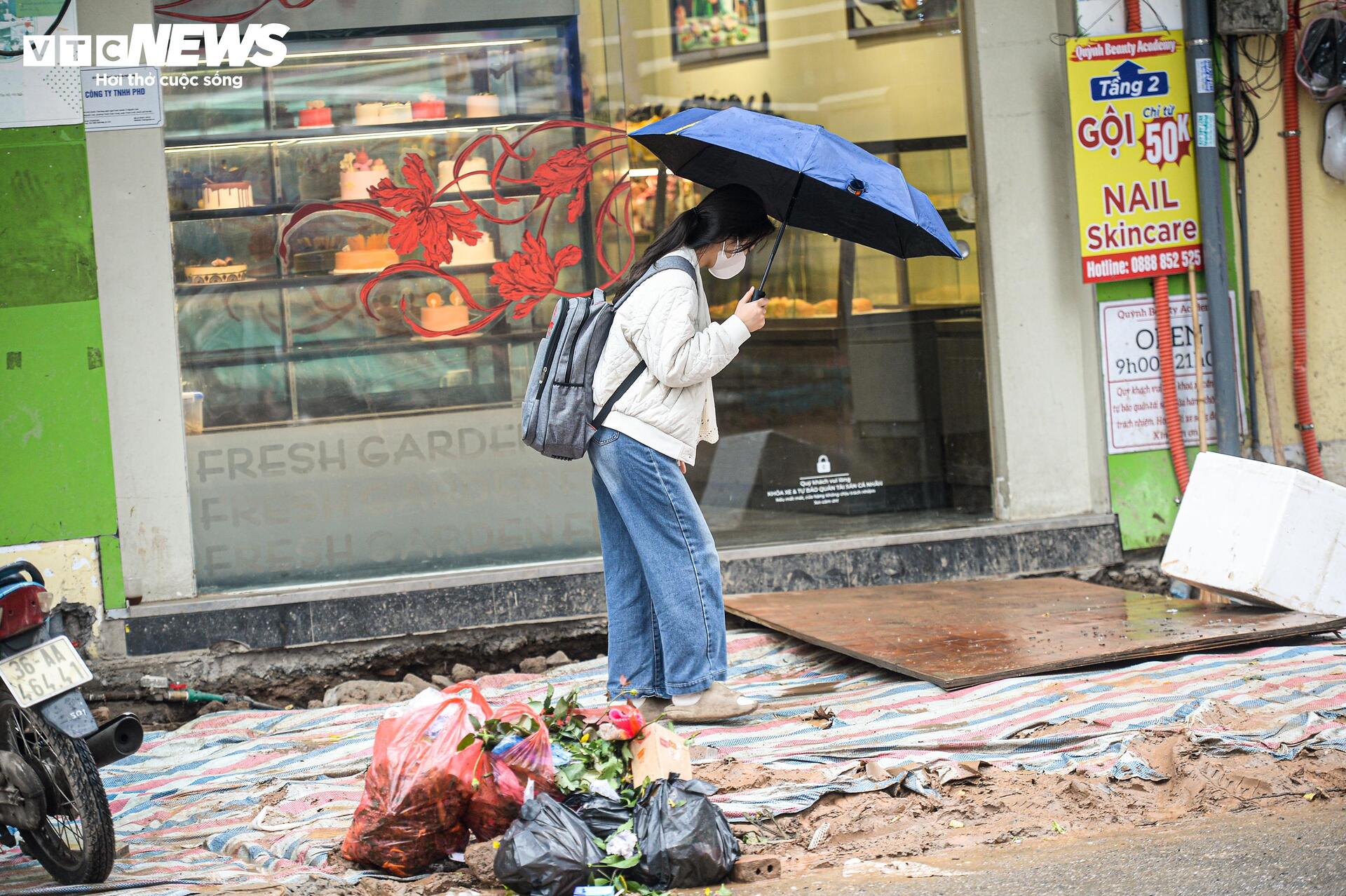 Dự án đường Nguyễn Tuân 400 tỷ ở Hà Nội ngổn ngang sau Tết , ảnh hưởng kinh tế người dân - Ảnh 10. Dự án đường Nguyễn Tuân 400 tỷ ở Hà Nội ngổn ngang sau Tết , ảnh hưởng kinh tế người dân - Ảnh 10.