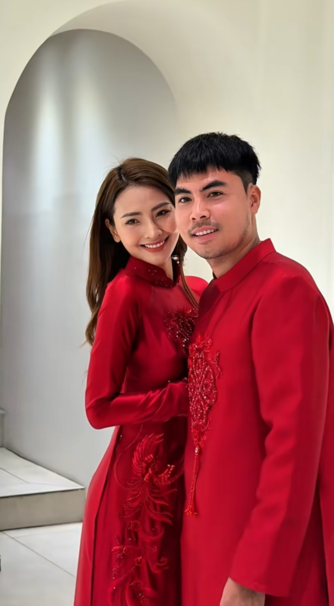 Lễ ăn hỏi Huyền Trang Mù Tạt và Phạm Đức Huy: Khoảnh khắc hạnh phúc bên nhau - Ảnh 3.