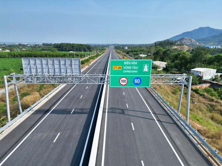 Kết nối giao thông sân bay Long Thành thúc đẩy kinh tế vĩ mô 2026 - Ảnh 5. Kết nối giao thông sân bay Long Thành thúc đẩy kinh tế vĩ mô 2026 - Ảnh 5.