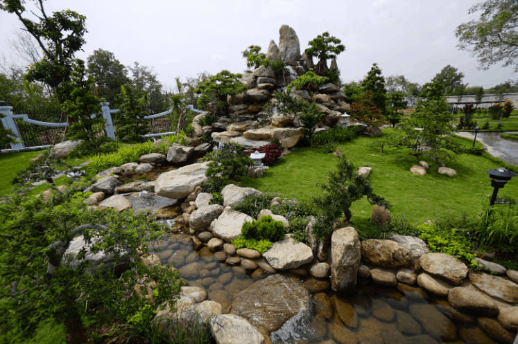 Cuộc sống giản dị của 2 vua hài kịch Việt Nam và tài sản khủng của Họ - Ảnh 10.