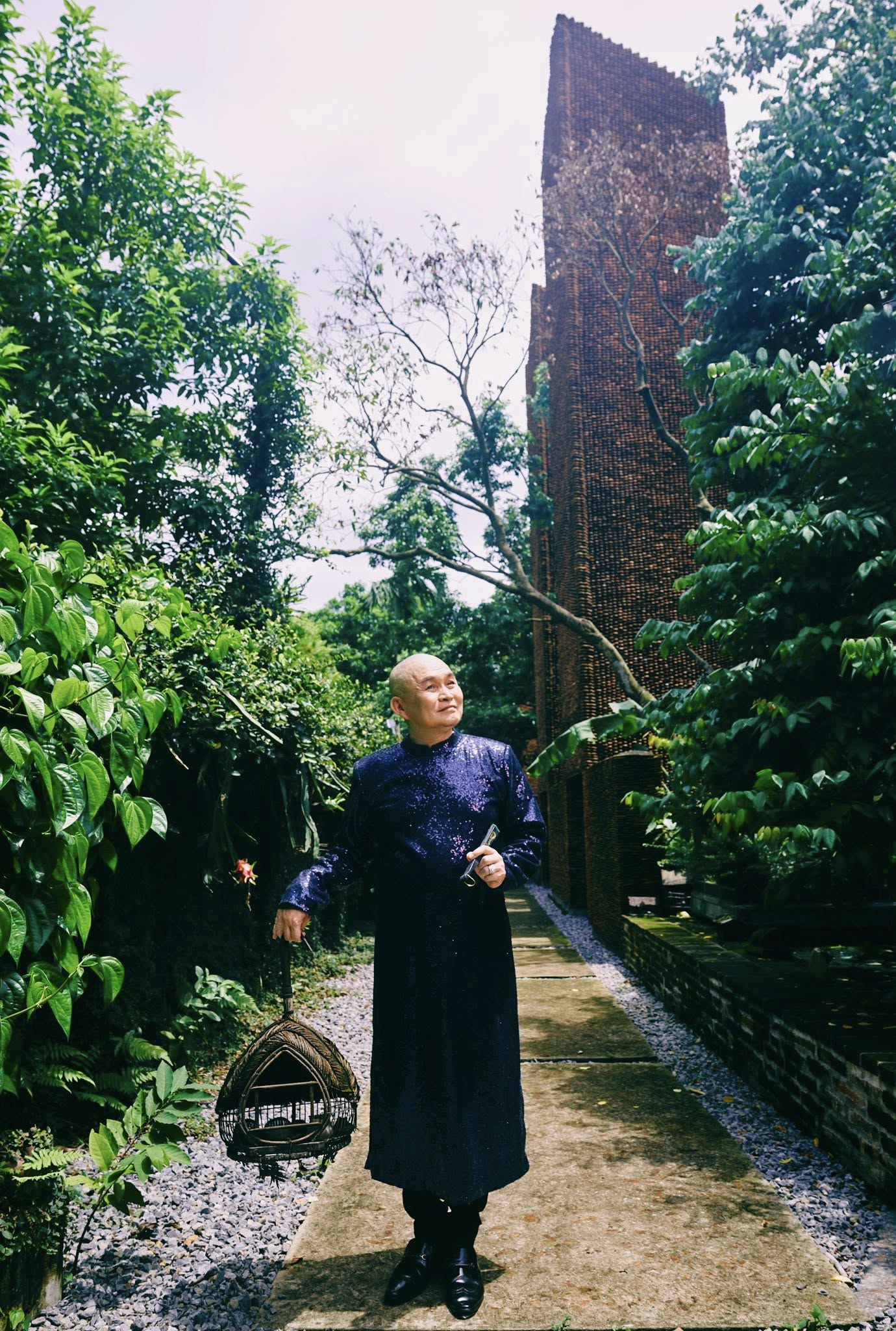 Cuộc sống giản dị của 2 vua hài kịch Việt Nam và tài sản khủng của Họ - Ảnh 3.