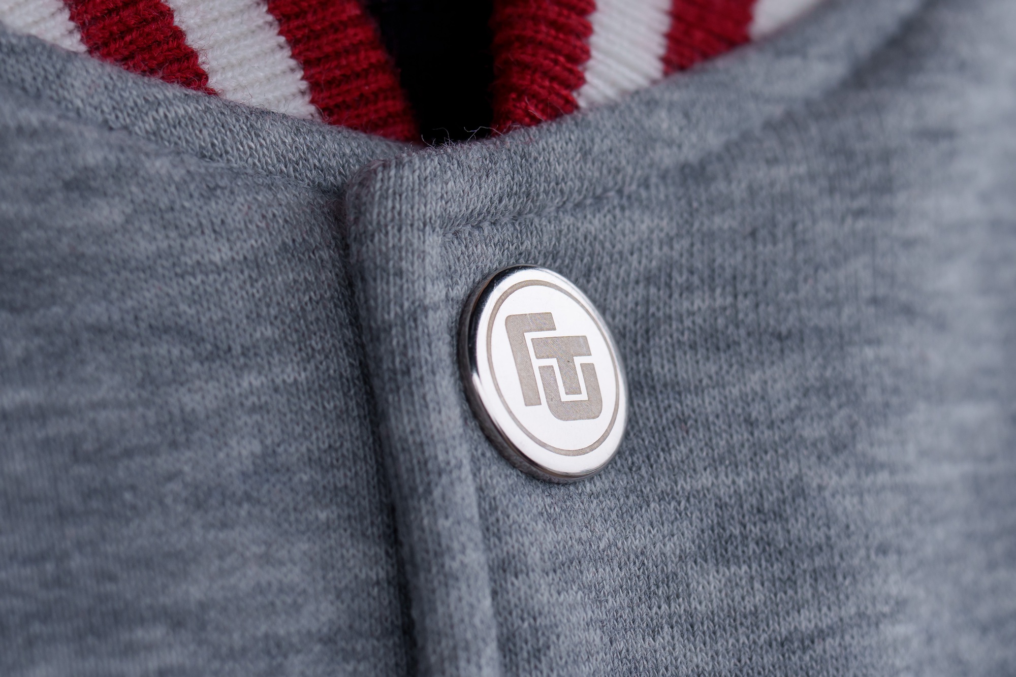 Ngôi trường Harvard Việt Nam gây chú ý với FTU áo khoác mới sành điệu cho sinh viên - Ảnh 4. Ngôi trường Harvard Việt Nam gây chú ý với FTU áo khoác mới sành điệu cho sinh viên - Ảnh 4.