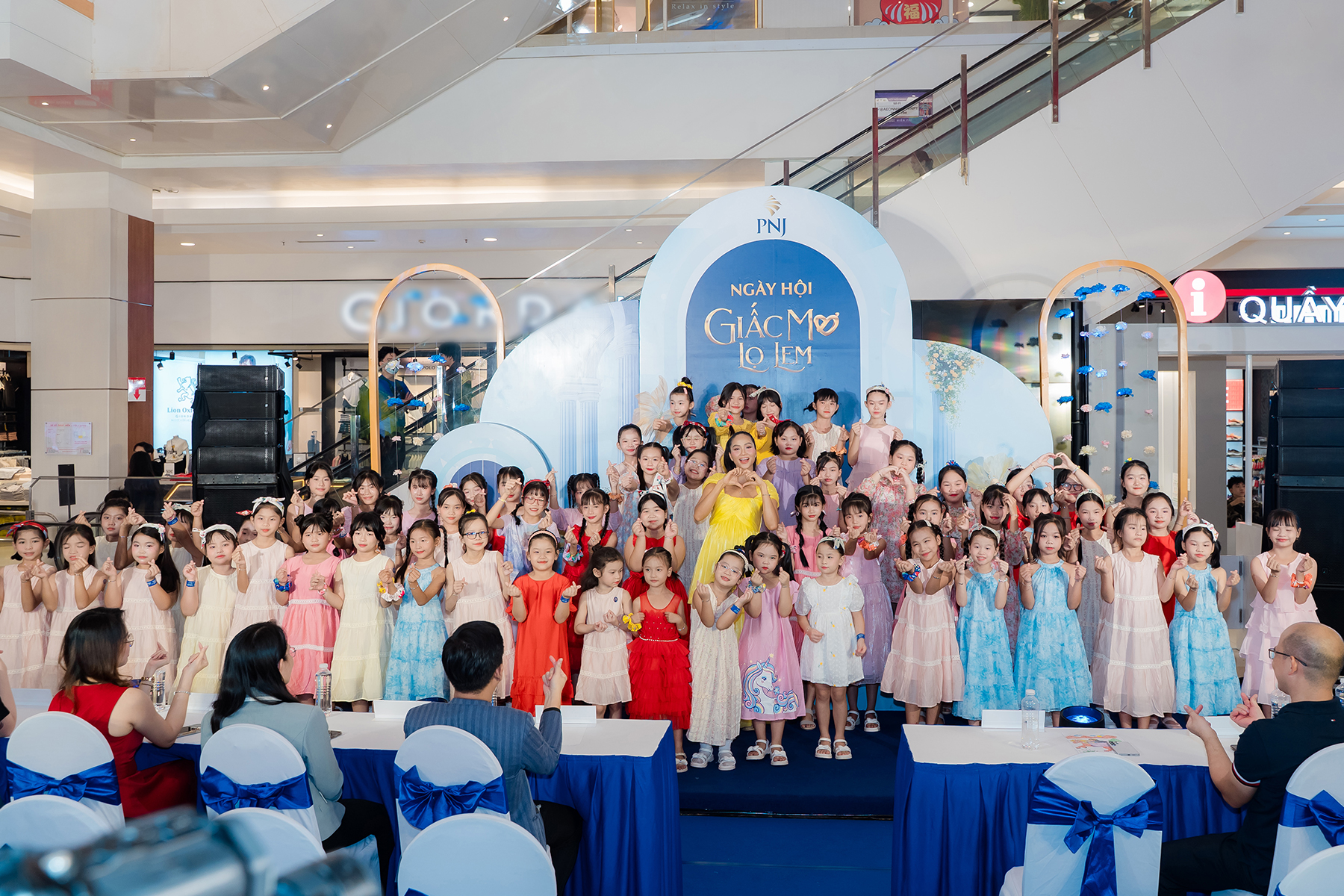 Giấc mơ Lọ Lem 2025 và dự án CSR mang phép màu cho trẻ em gái Việt Nam - Ảnh 3.