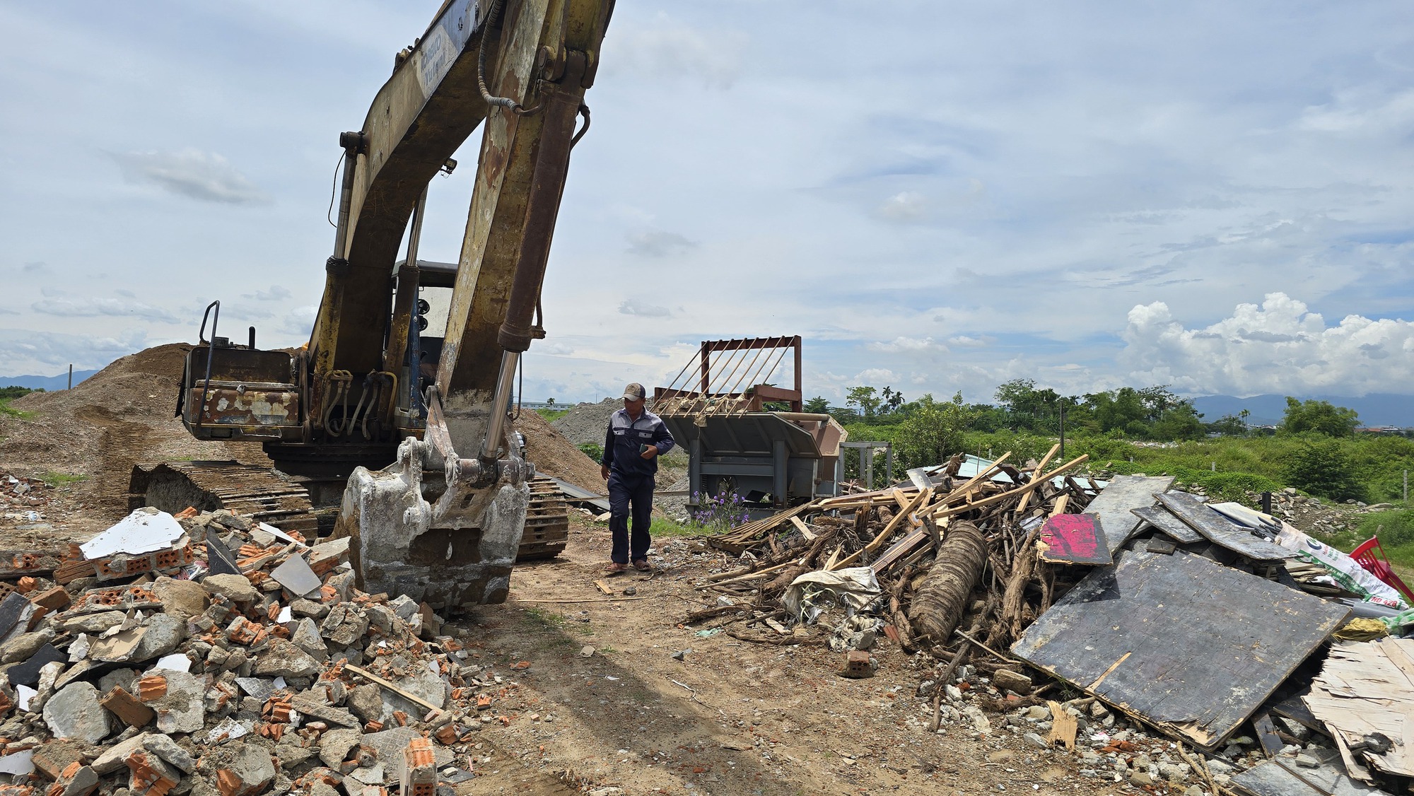 Thống nhất vị trí xây dựng Nhà máy xử lý chất thải rắn tại Bà Nà - Ảnh 1.