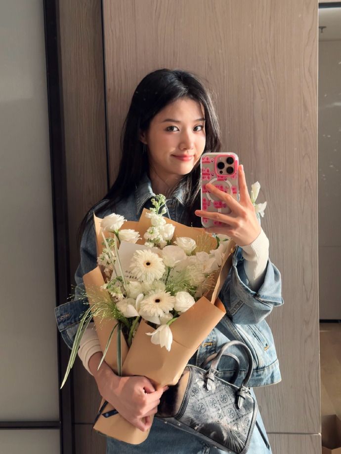 Cố đợi thưởng Tết để mua chỉ vàng đầu tiên, trả lãi tiền mua đất: Nhân viên văn phòng TP.HCM, Hà Nội đảo chiều đầu tư