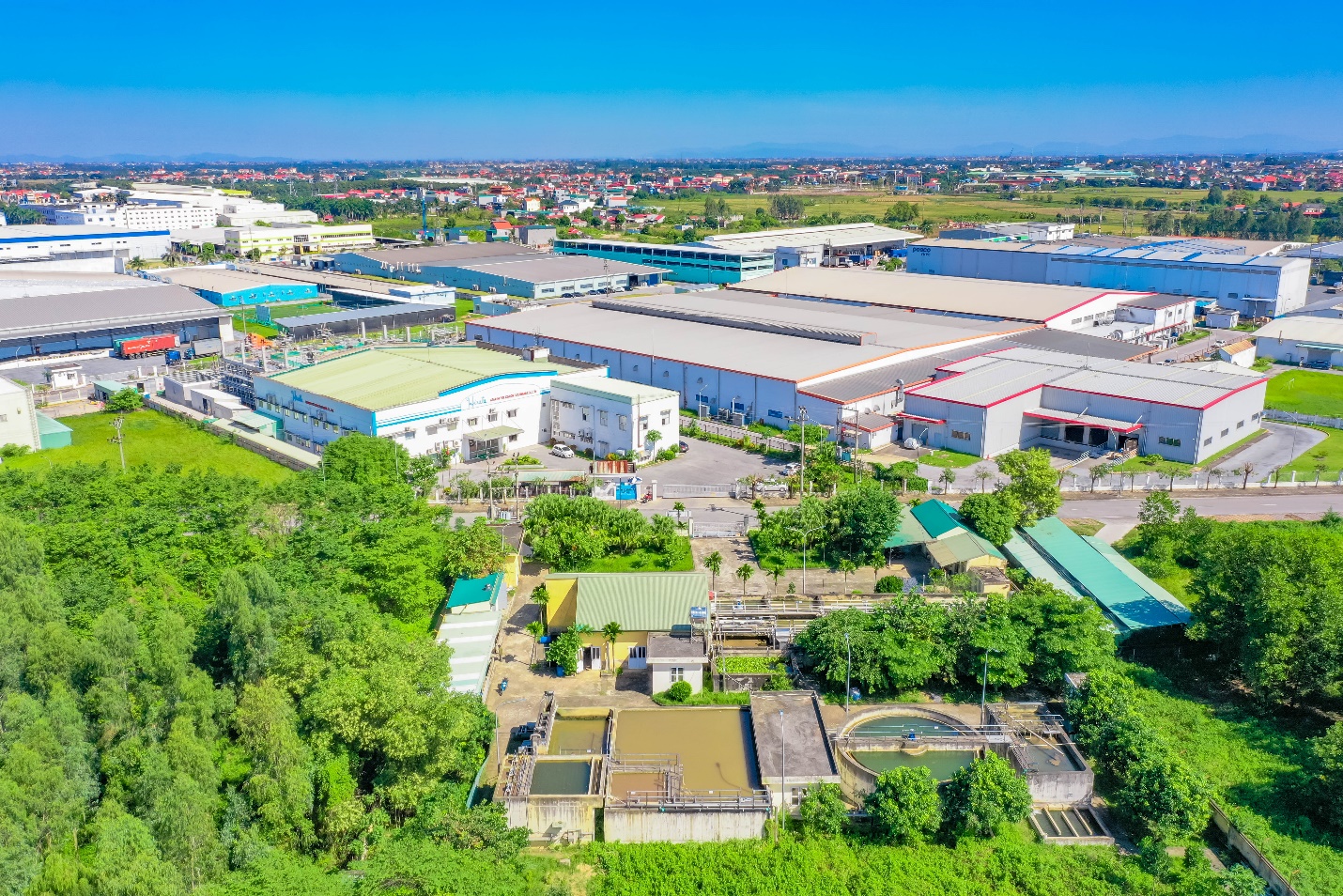 Lợi thế nào trong thu hút và giữ chân doanh nghiệp FDI? - Ảnh 2.