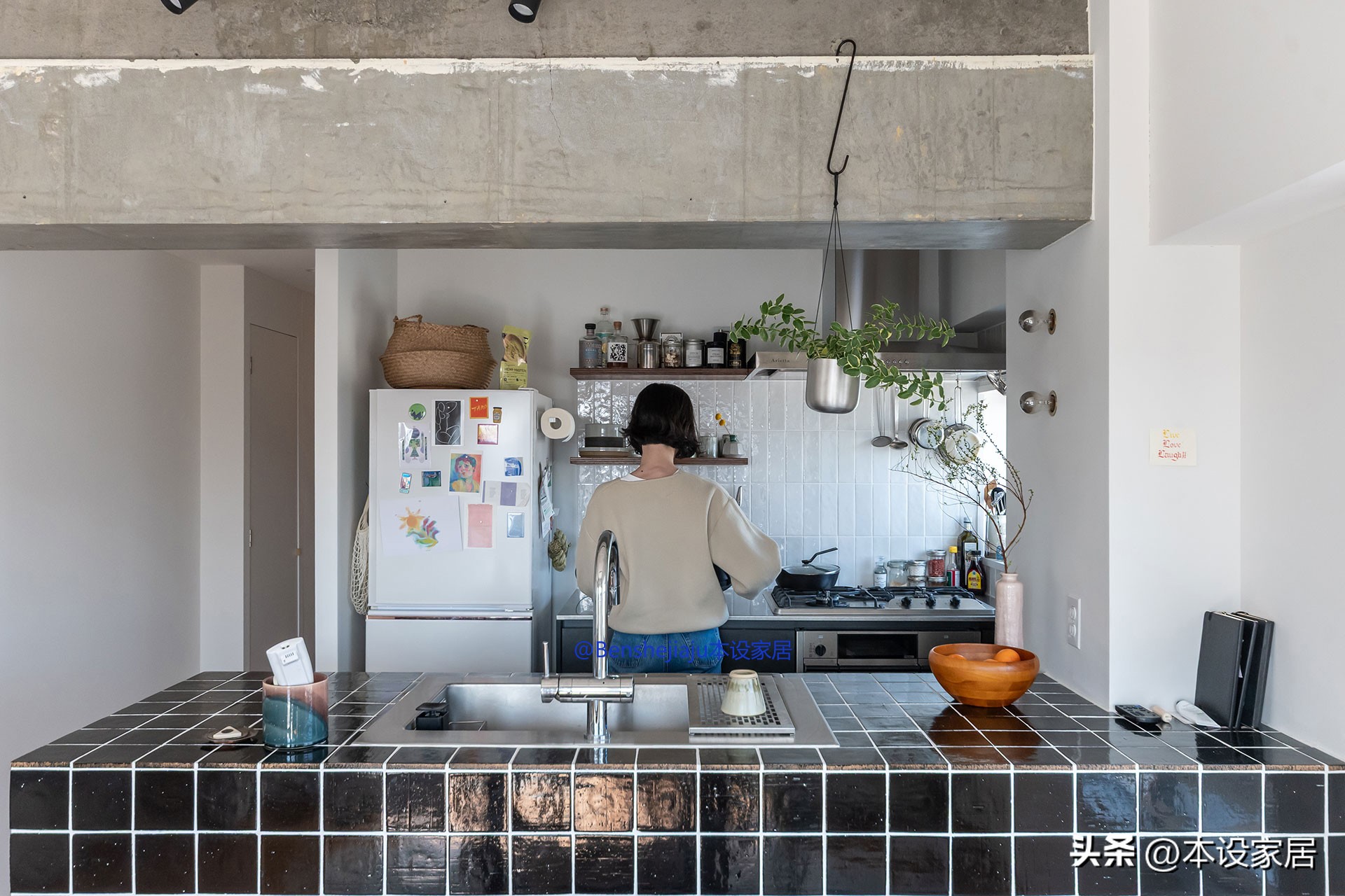 Quyết định sống gọn của cô gái 36 tuổi với căn hộ 41 m² giữa Tokyo đắt đỏ - Ảnh 8.