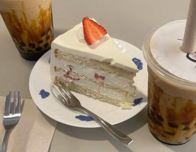 Ngày càng nhiều chị em còn trẻ đã mắc ung thư cổ tử cung, bác sĩ khuyên: 4 món này ngon đấy nhưng ăn ít lại!- Ảnh 2.