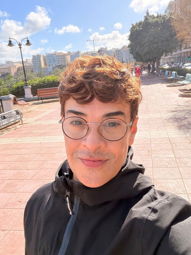 Tránh 9 thực phẩm quen thuộc, người đàn ông 59 tuổi trông trẻ hơn tuổi thật… gần 30 năm - Ảnh 3.