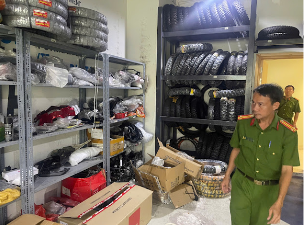 Khởi tố doanh nghiệp trốn thuế 470 triệu đồng qua tài khoản cá nhân - Ảnh 2.