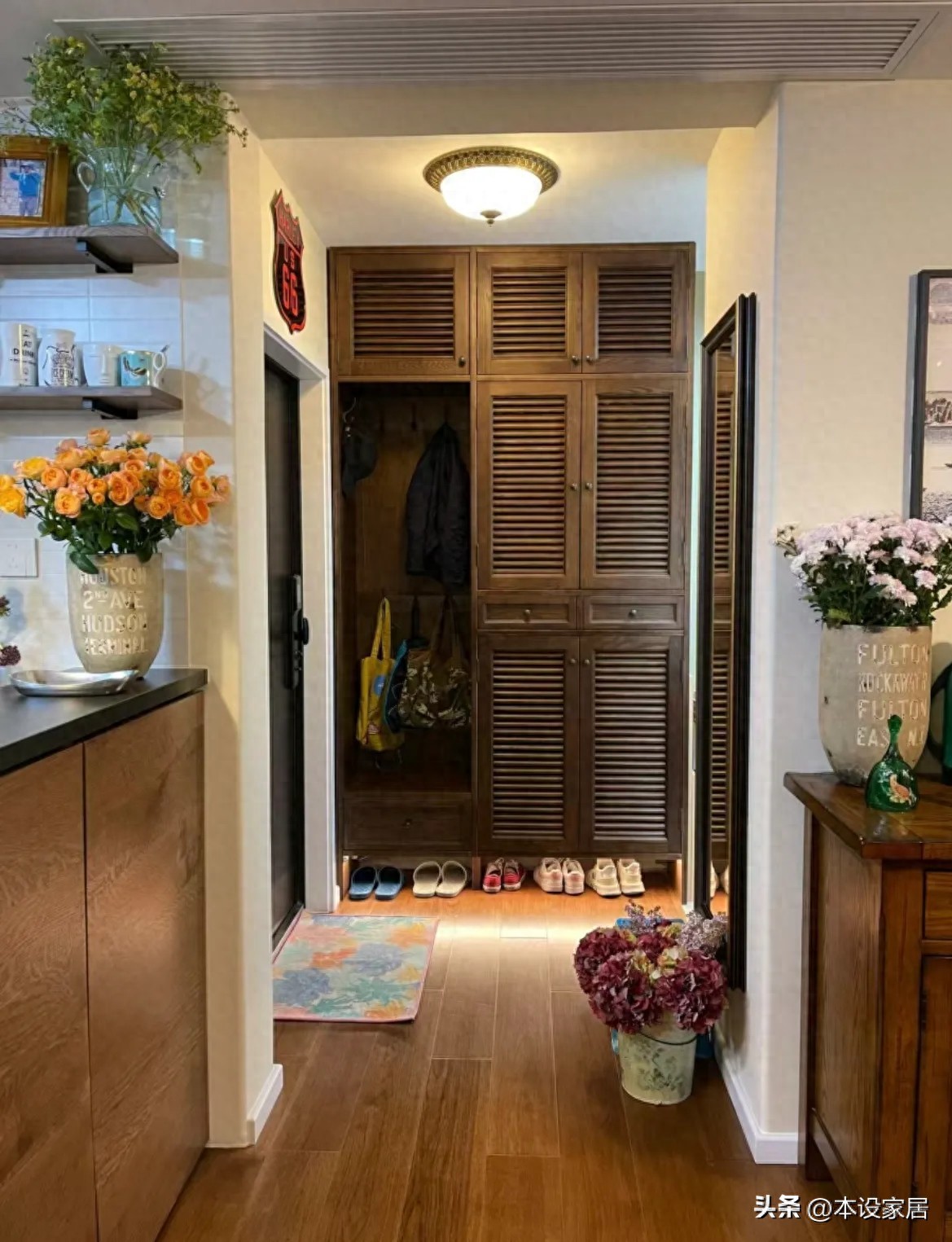 Một cuộc sống kỷ luật tốt đến mức nào? Nhìn căn hộ của gia đình 3 người này chỉ muốn về dọn lại nhà ngay - Ảnh 1.