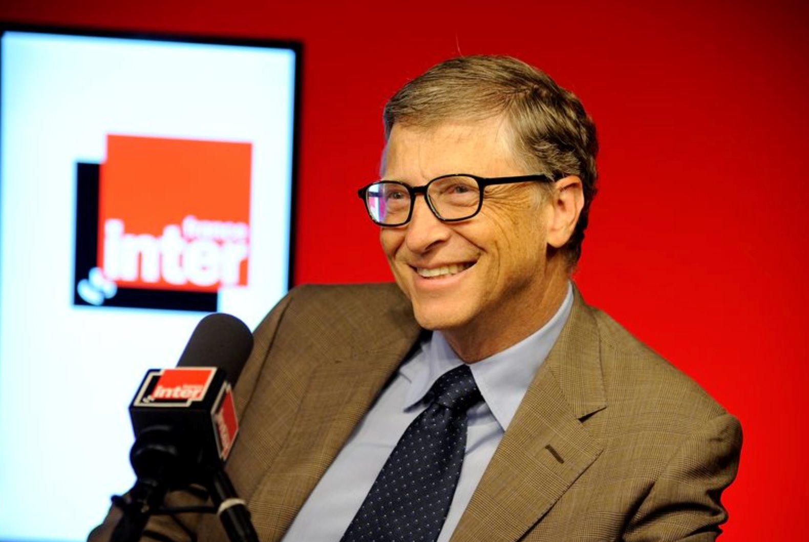 Bill Gates và nghề lập trình miễn nhiễm với AI trong 100 năm tới - Ảnh 2.