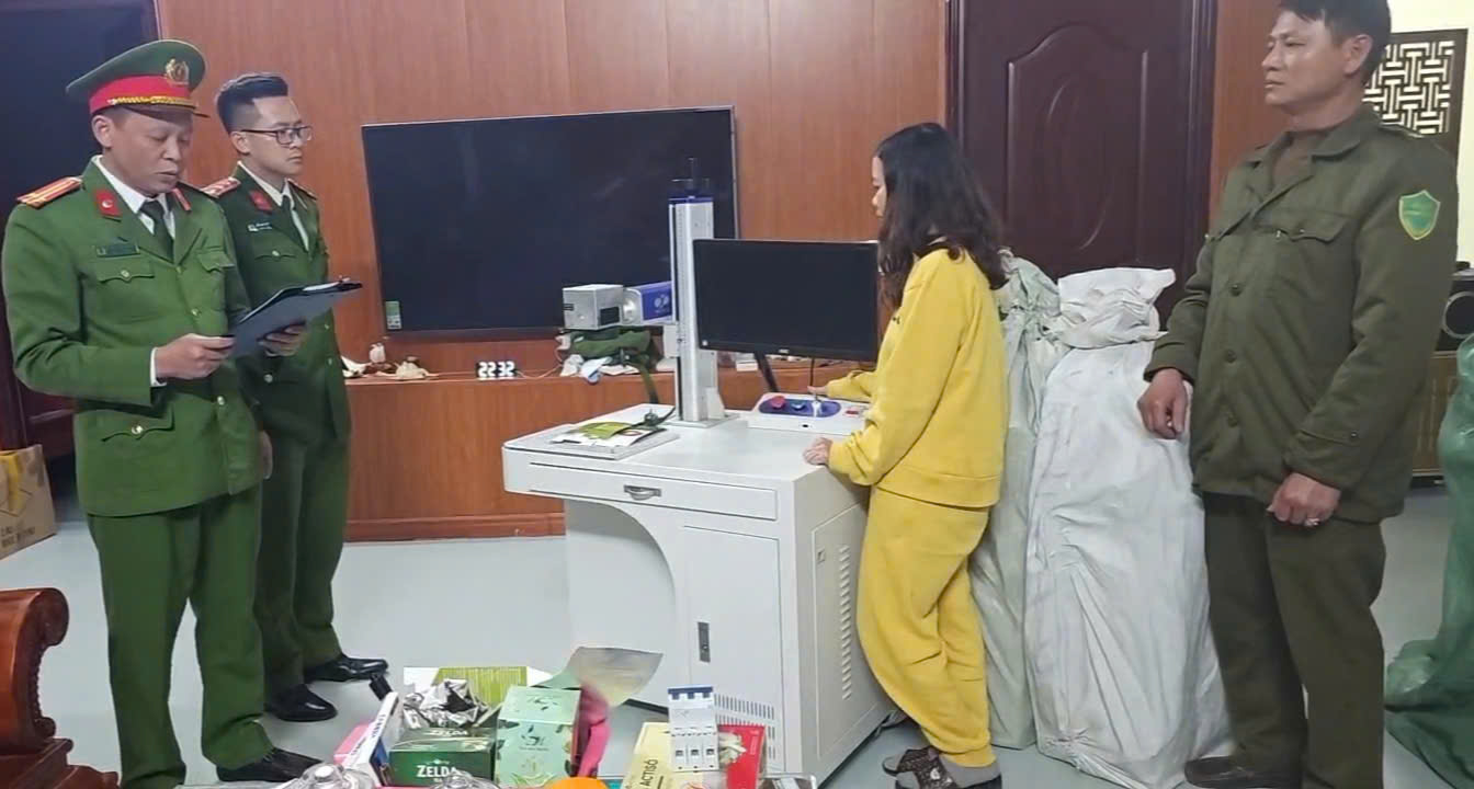 Kiểm tra 5 địa điểm , triệt phá đường dây buôn bán thuốc giả quy mô lớn tại Thanh Hóa - Ảnh 2.