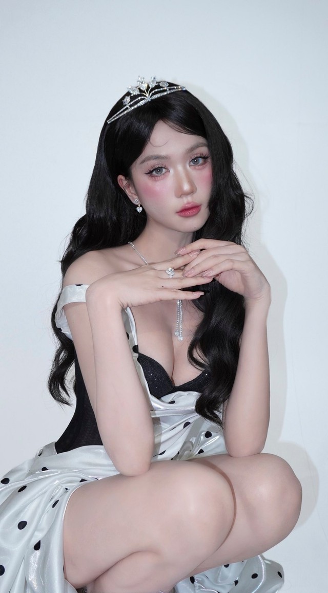 "Nữ hoàng nội y" U40 chưa chồng, sở hữu biệt thự 50 tỷ, 2 nhà hàng to ở TP.HCM- Ảnh 1.