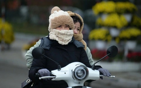 Không khí lạnh cực mạnh bao phủ miền Bắc ngay sát Tết, trời rét buốt đến khi nào? Không khí lạnh cực mạnh bao phủ miền Bắc ngay sát Tết, trời rét buốt đến khi nào?