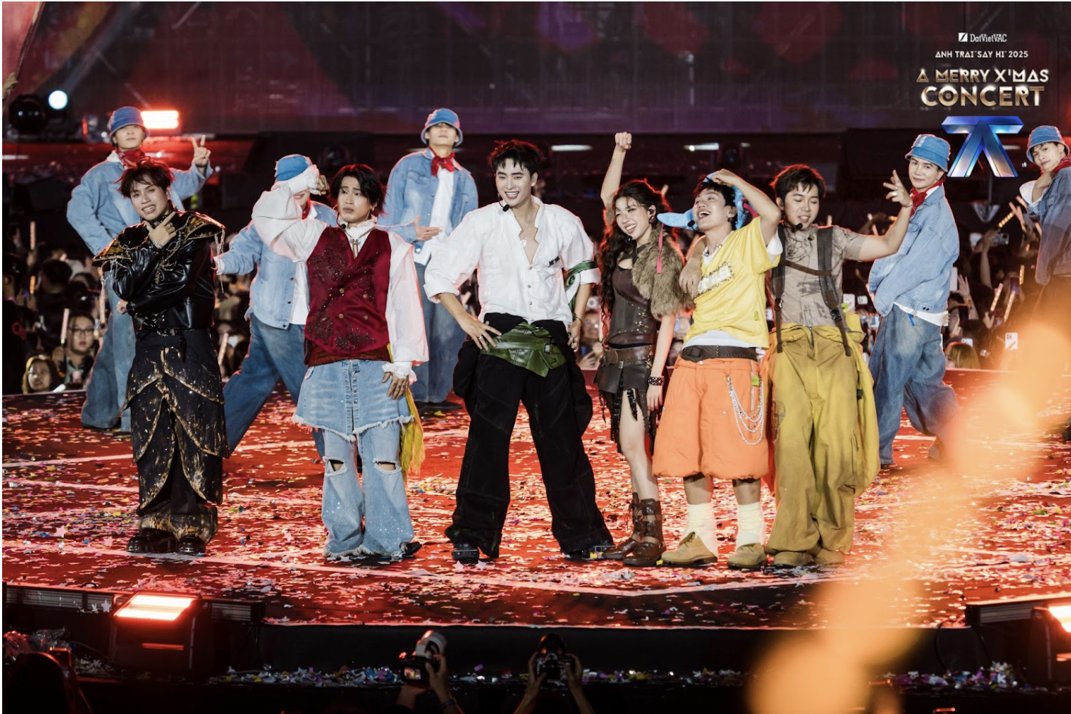 Không chỉ kinh doanh, truyền thông giải trí Việt cũng đang vươn mình ra biển lớn- Ảnh 1. Không chỉ kinh doanh, truyền thông giải trí Việt cũng đang vươn mình ra biển lớn- Ảnh 1.