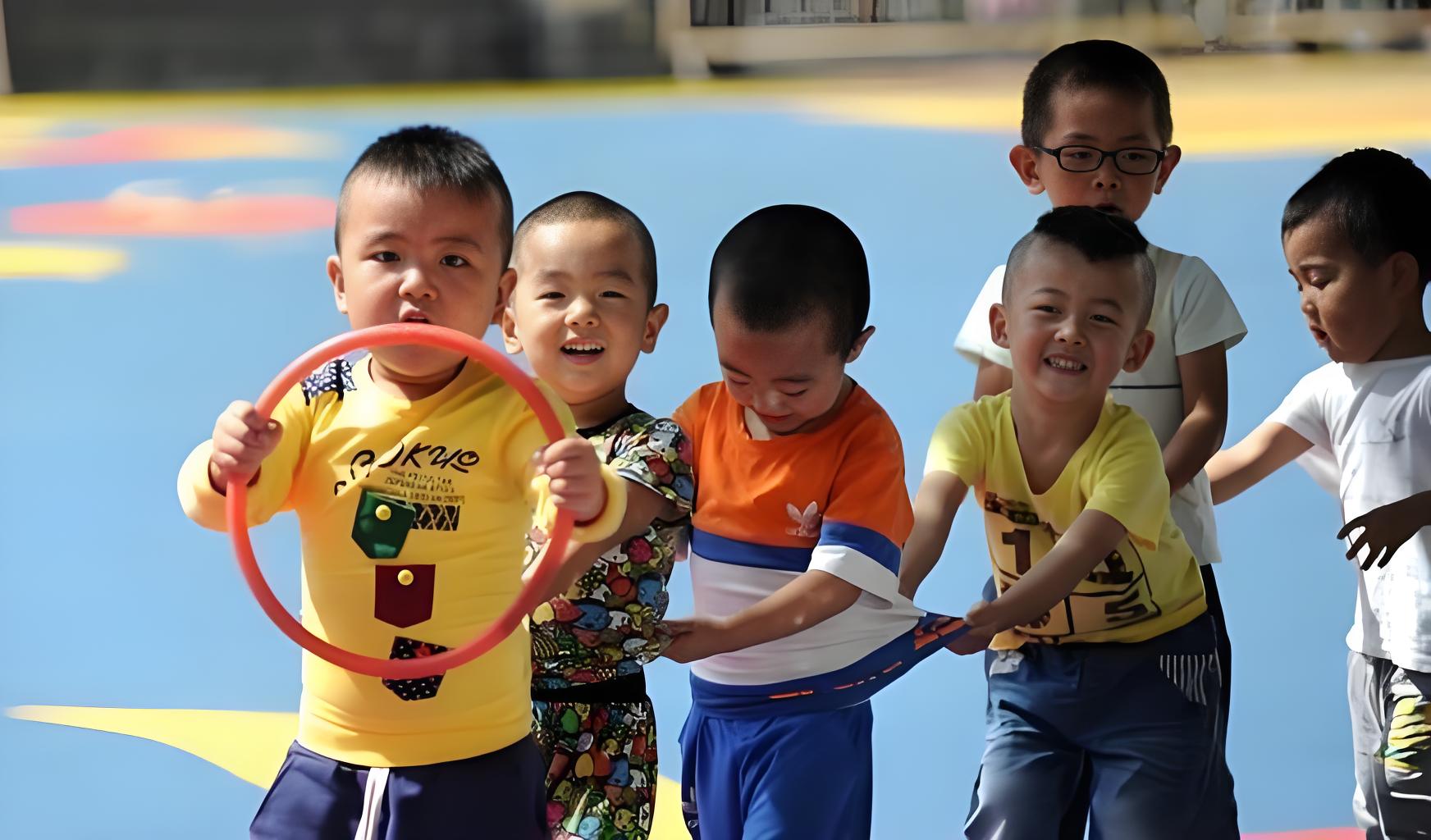 Bé gái 4 tuổi đi học mầm non nhưng nhà trường khuyên nên nghỉ học, người mẹ tìm giáo viên hỏi cho ra lẽ rồi chết sững- Ảnh 2.