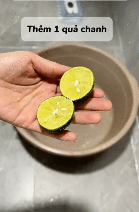 Công thức lau nhà đơn giản giúp sàn bóng loáng và thơm ngát đón Tết 2026