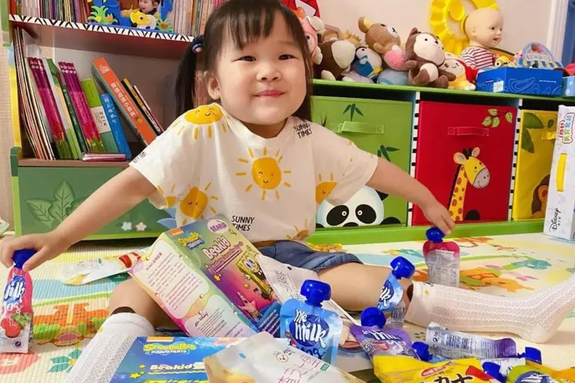 Đừng tiếp tục coi con cái như "kẻ đối đầu": Chỉ khi cúi xuống đồng hành, cha mẹ mới nhận được những bất ngờ - Ảnh 3.