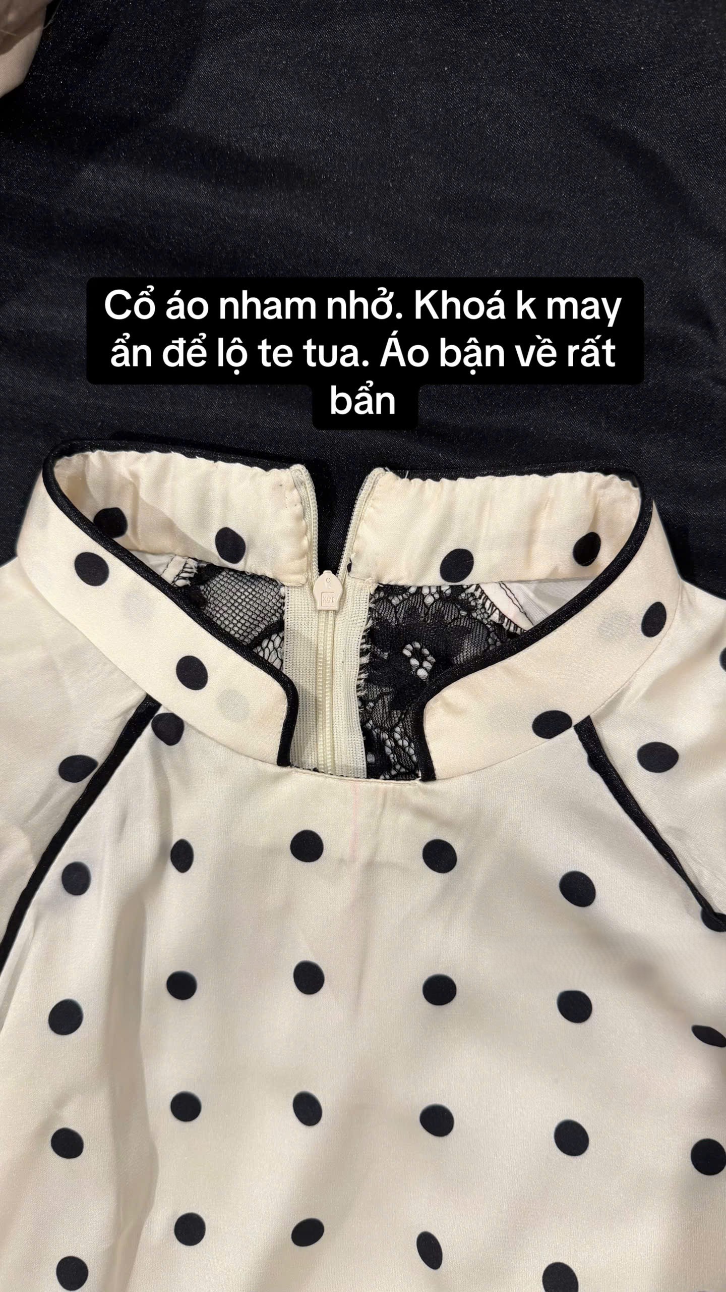 Cô gái khóc thét vì mua áo dài 1,2 triệu khác xa ảnh mẫu, tức nhất là thái độ phủi tay của shop online Cô gái khóc thét vì mua áo dài 1,2 triệu khác xa ảnh mẫu, tức nhất là thái độ phủi tay của shop online