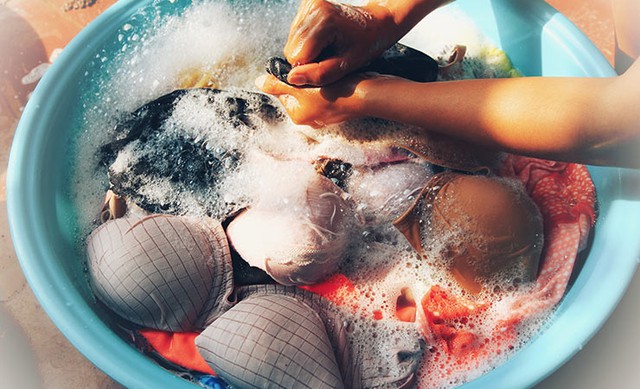 5 kiểu giặt đồ lót 