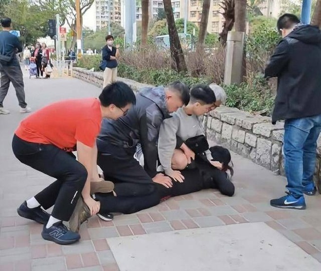 Châu Vĩnh Hằng lộ bê bối ngọai tình ôm gái lạ , danh tiếng sụp đổ Không phanh - Ảnh 7. Châu Vĩnh Hằng lộ bê bối ngọai tình ôm gái lạ , danh tiếng sụp đổ Không phanh - Ảnh 7.