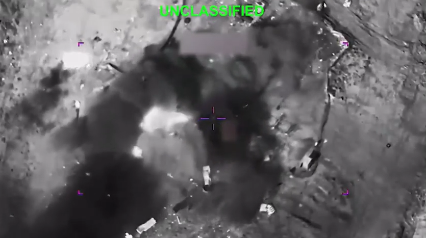 Cuộc tấn công Iran: Chiến đấu cơ vào vị trí , tên lửa tầm bắn 2 . 000 Km sẵn sàng - Ảnh 2.