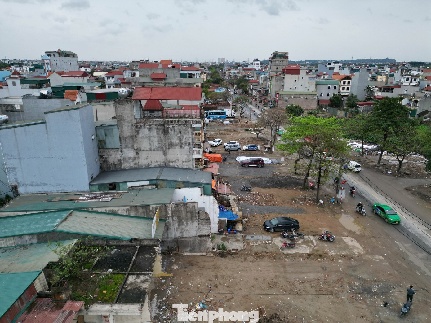 Dự án mở rộng QL6 Hà Nội: Vướng mặt bằng làm chậm tiến độ thi công 2026 - Ảnh 4.