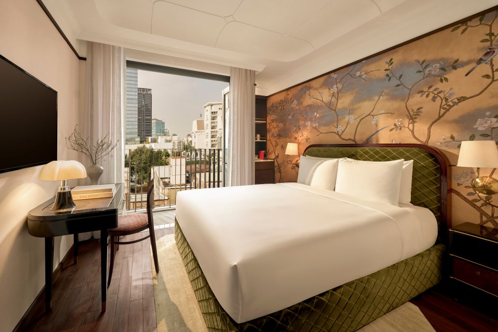 Khám phá du lịch Sài Gòn tại Rêve Ho Chi Minh City giữa lòng phố đồ cổ - Ảnh 3.