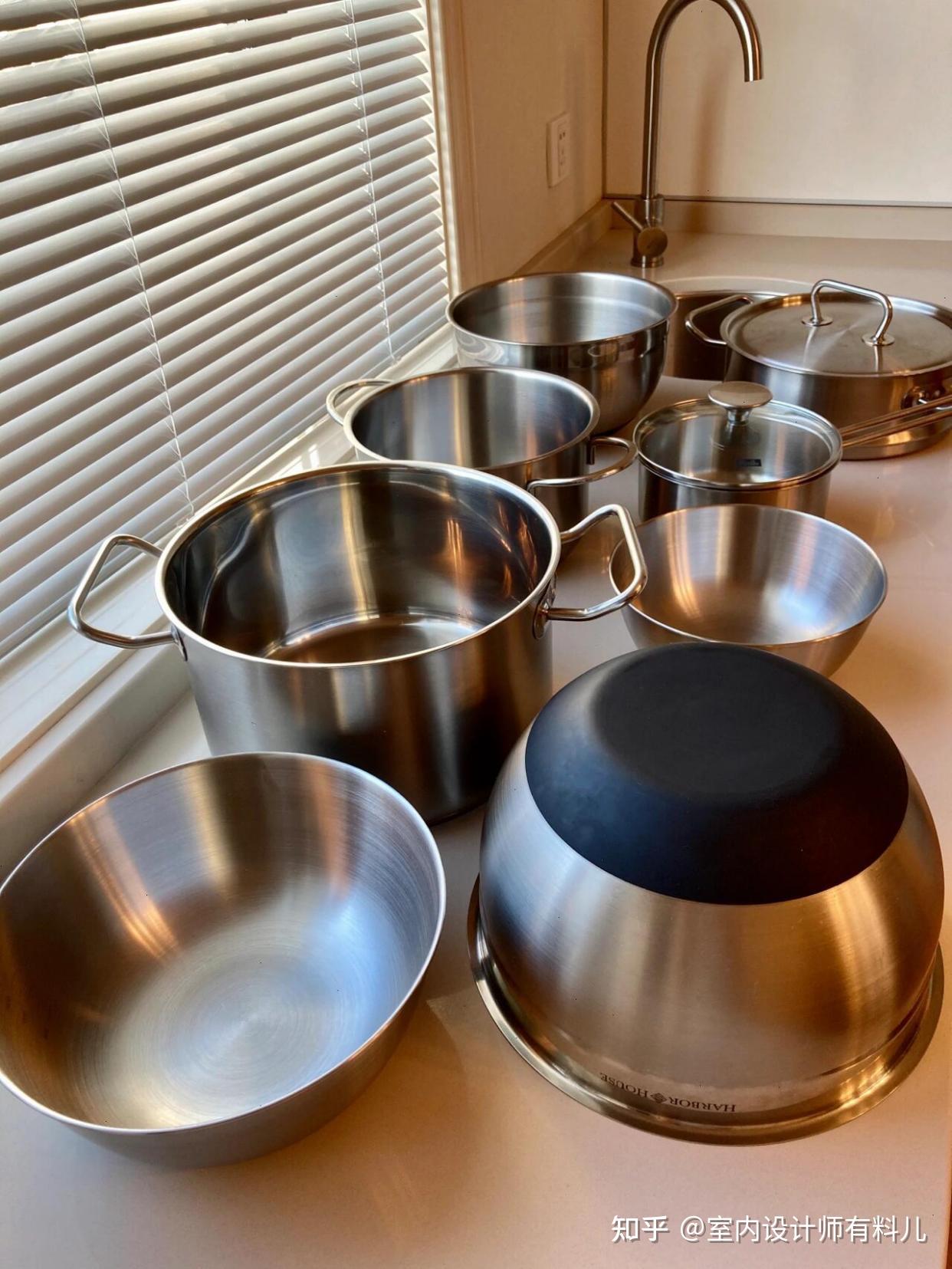 Ngôi nhà sạch đến “khó tin” của gia đình 4 người: Ít đồ, dễ dọn, tiết kiệm tiền mỗi tháng mà nhiều người không nhận ra- Ảnh 9.