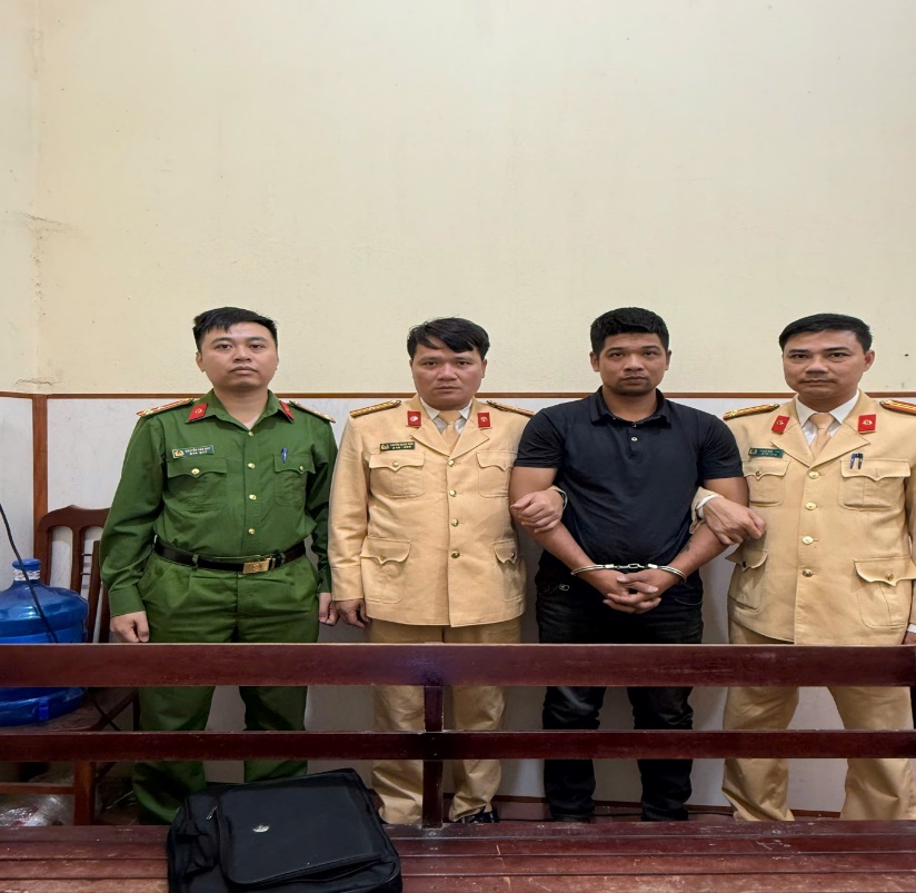 Bắt giữ Phạm Hồng Việt sinh năm 1993 tàng trữ ma túy ở Hưng Yên - Ảnh 1. Bắt giữ Phạm Hồng Việt sinh năm 1993 tàng trữ ma túy ở Hưng Yên - Ảnh 1.