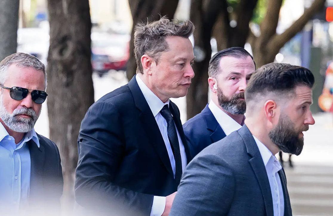 Sự ra đi của các nhà sáng lập xAI: Cuộc đua AI giữa Elon Musk và ChatGPT - Ảnh 3.