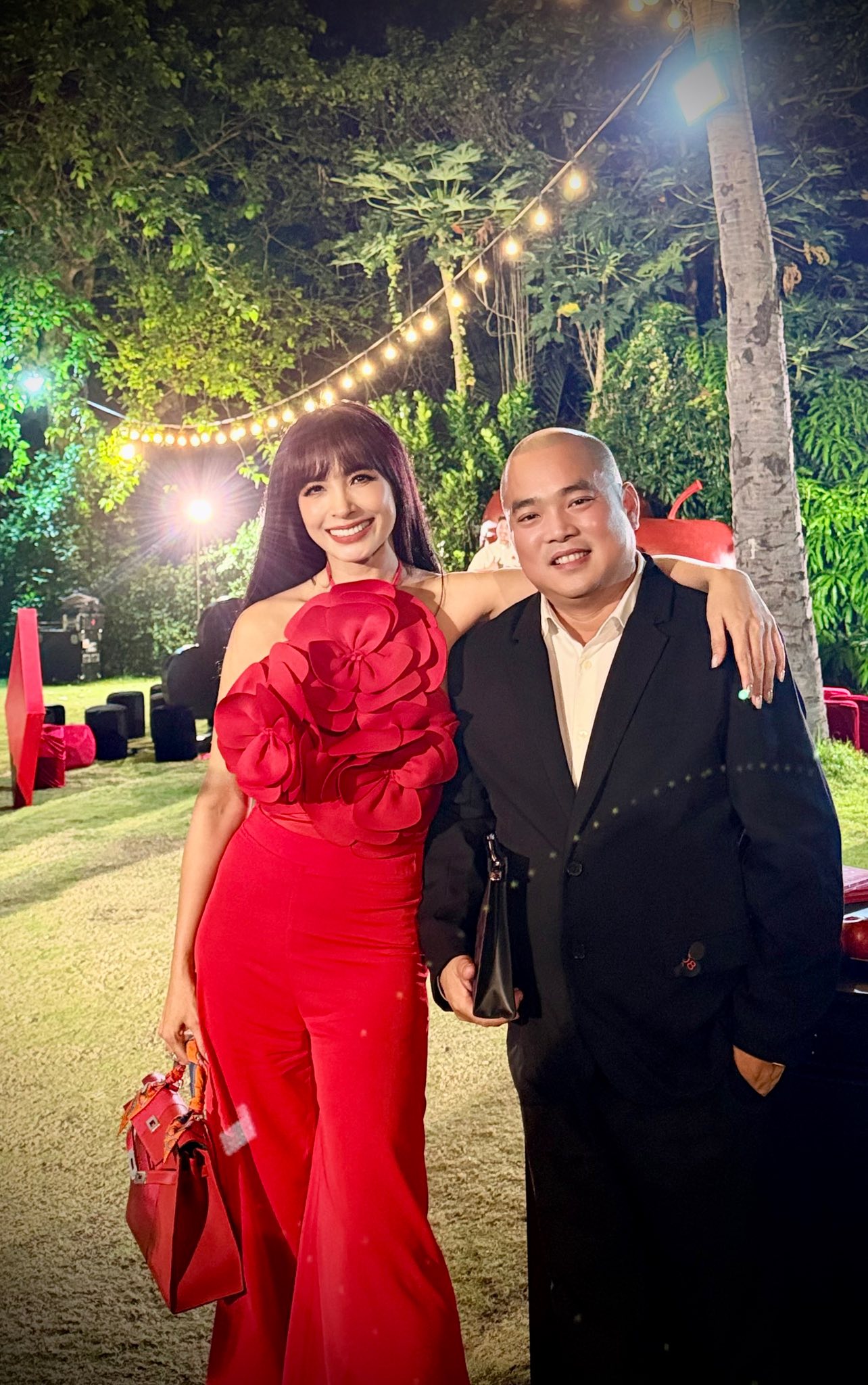 Nhạc sĩ Minh Khang: Hành trình Từ nghèo khó đến thành công và hạnh phúc gia đình - Ảnh 1. Nhạc sĩ Minh Khang: Hành trình Từ nghèo khó đến thành công và hạnh phúc gia đình - Ảnh 1.