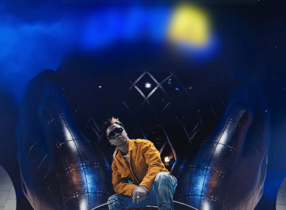 MV mới của RichChoi gây tranh cãi vì hình ảnh liên quan đến web cá độ - Ảnh 3.