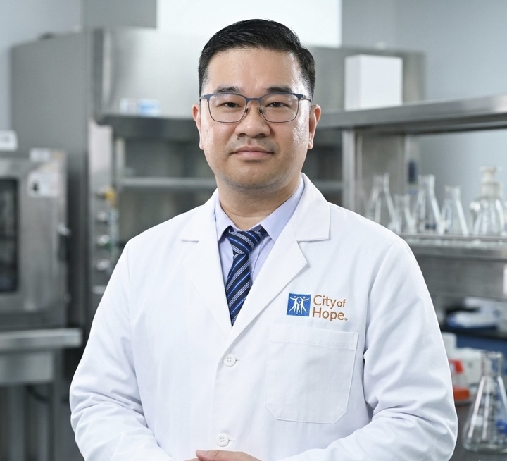 Nhà khoa học Việt Nam Nguyễn Lê Xuân Trường tại trung tâm ung thư hàng đầu Mỹ - Ảnh 1.