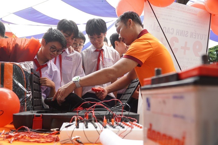 Trường CĐ Viễn Đông được công nhận Trường Cao đẳng Chất lượng cao - Ảnh 1.