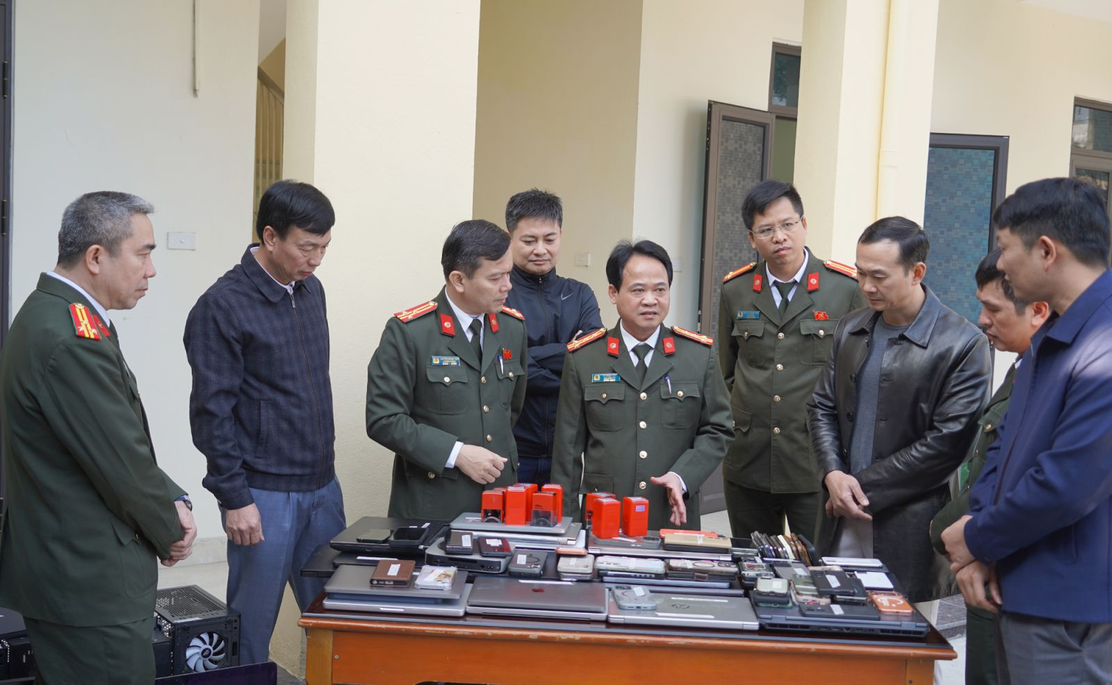 Chân dung Nguyễn Băng Thảo và vụ lừa đảo công nghệ triệu đô 2026 - Ảnh 2. Chân dung Nguyễn Băng Thảo và vụ lừa đảo công nghệ triệu đô 2026 - Ảnh 2.