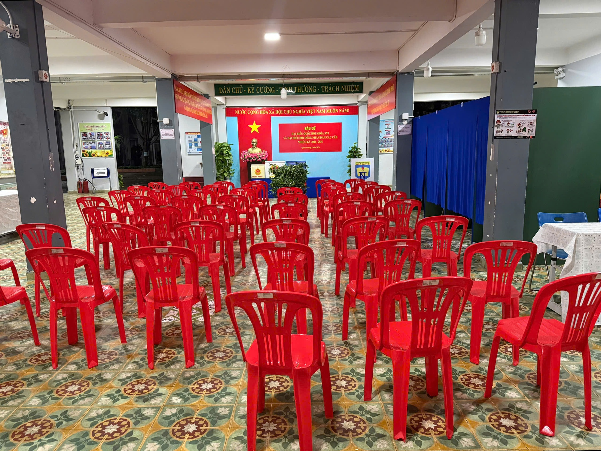 - Ảnh 17. - Ảnh 17.